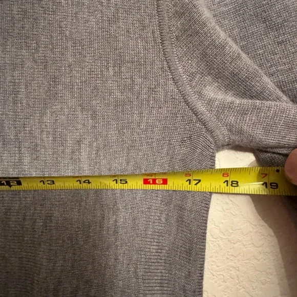 lululemon athletica Gray Crewneck Sweater - Picture 5 of 7